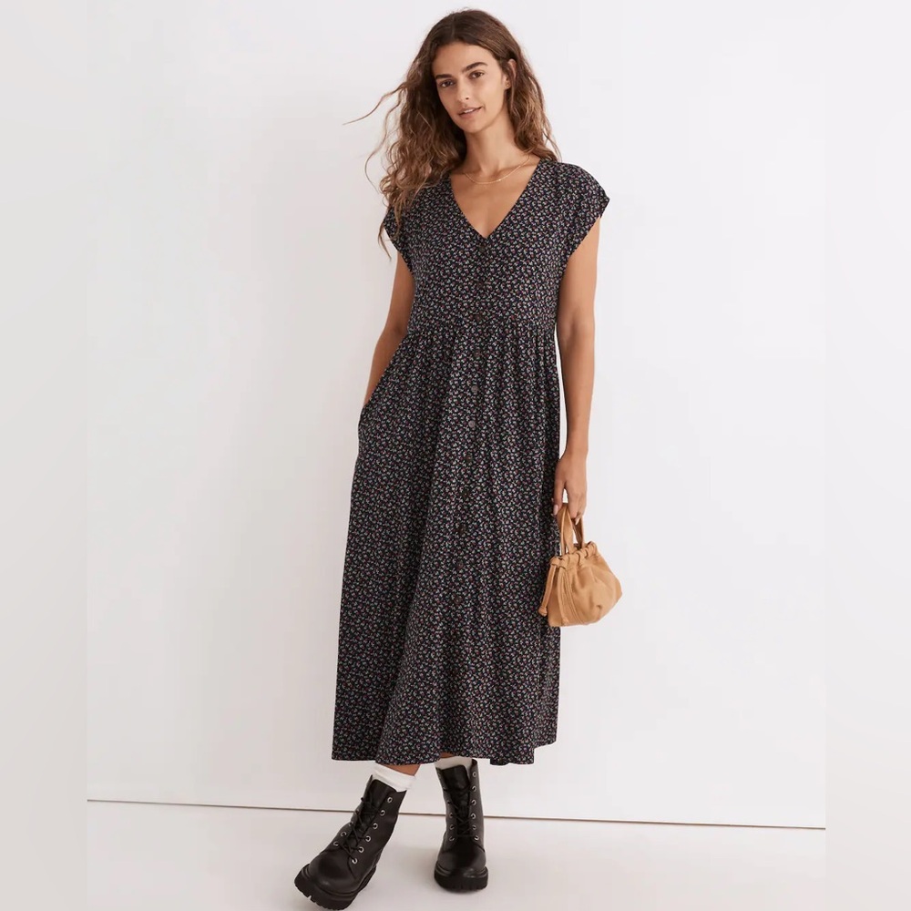 Madewell Floral V-Neck Button Front Midi Dress Campden Daisies